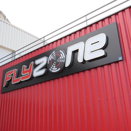 Auberge Flyzone Lezignan-Corbieres Exterior photo